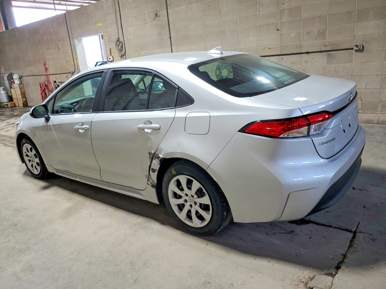 2026 TOYOTA COROLLA LE — снимка 2