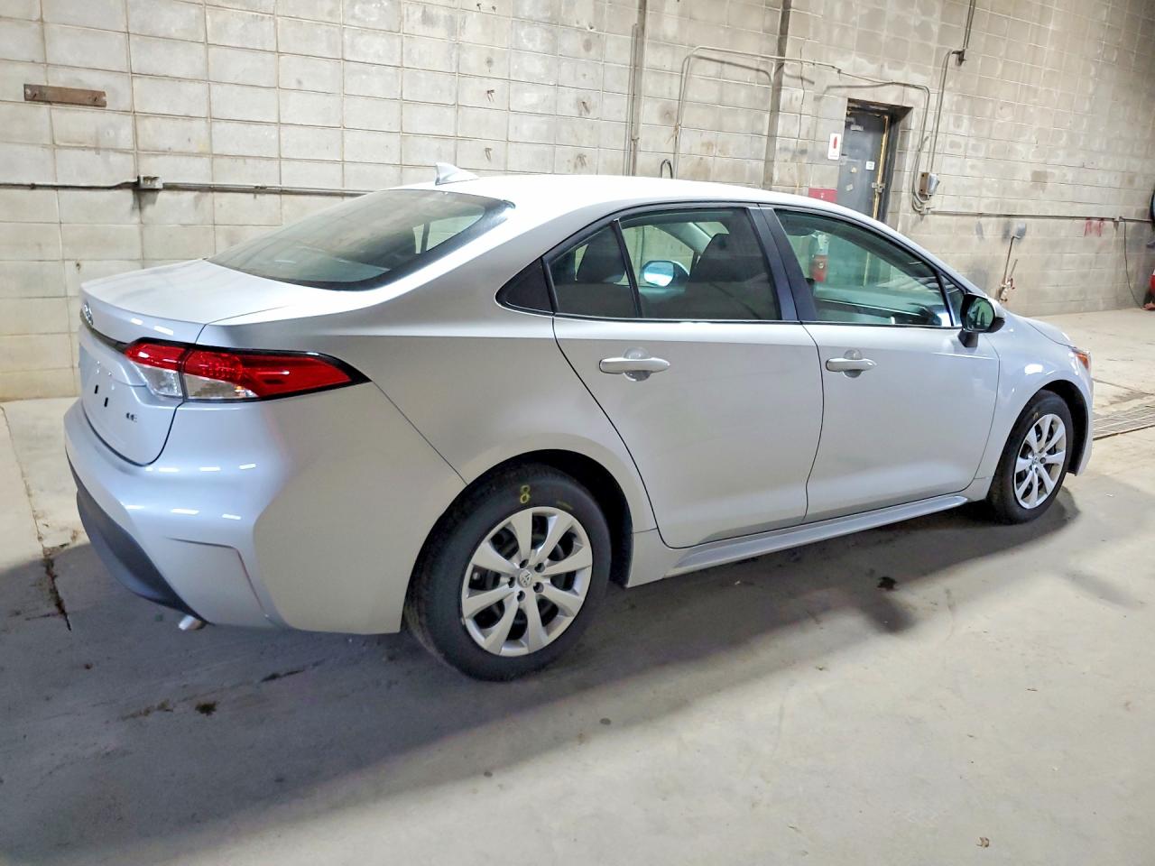 2026 TOYOTA COROLLA LE — снимка 3