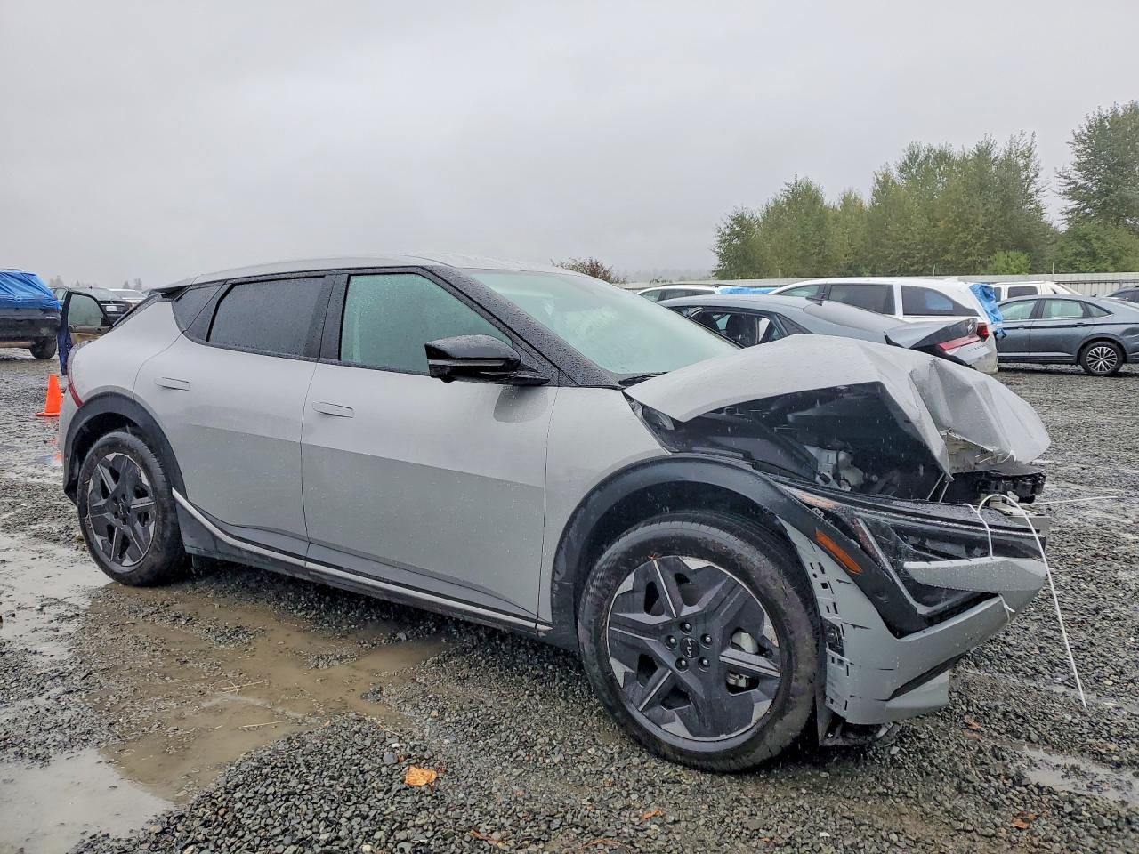 2025 KIA EV6 LIGHT LONG RANGE — photo 4