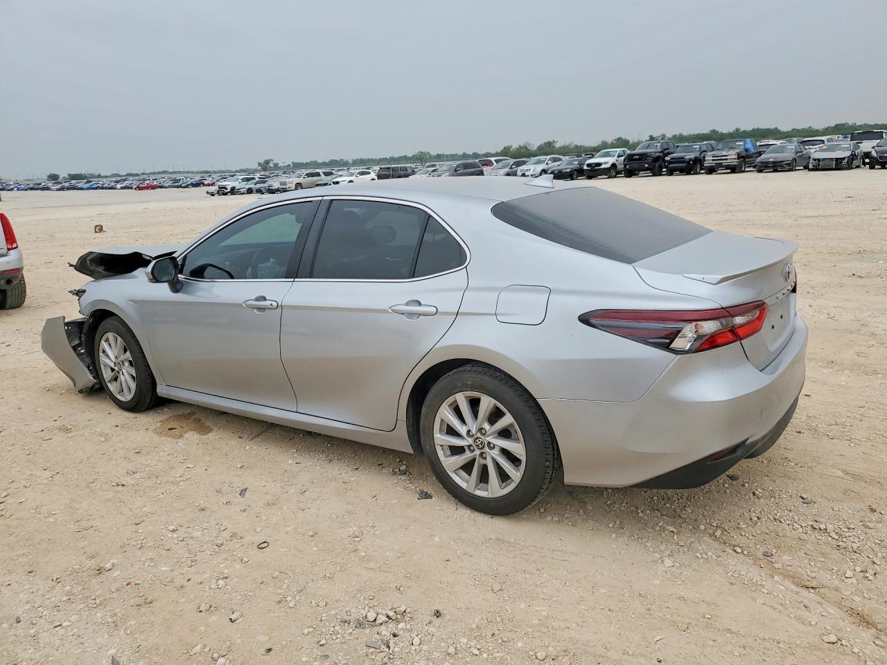 2023 TOYOTA CAMRY LE — снимка 2