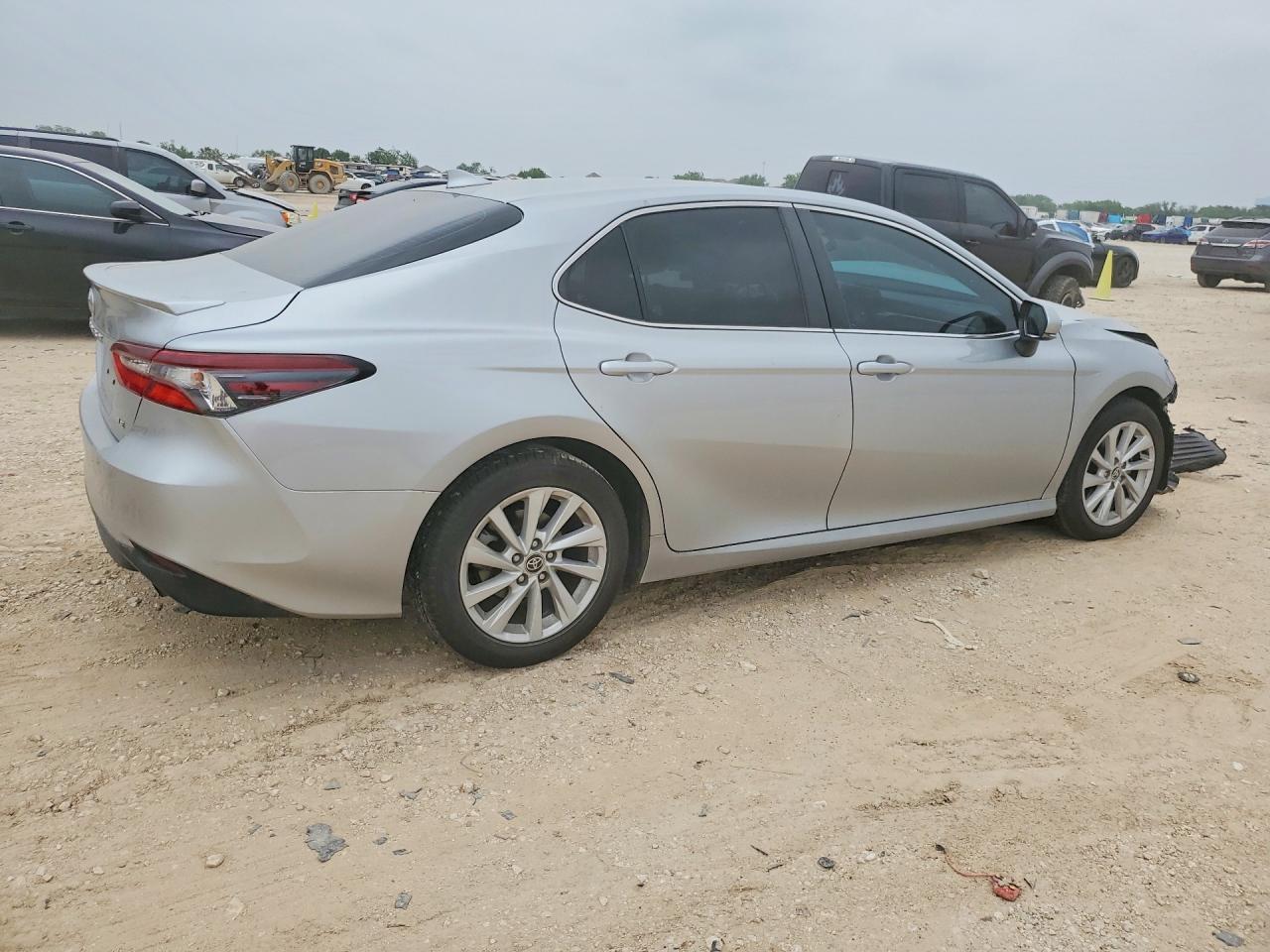 2023 TOYOTA CAMRY LE — снимка 3