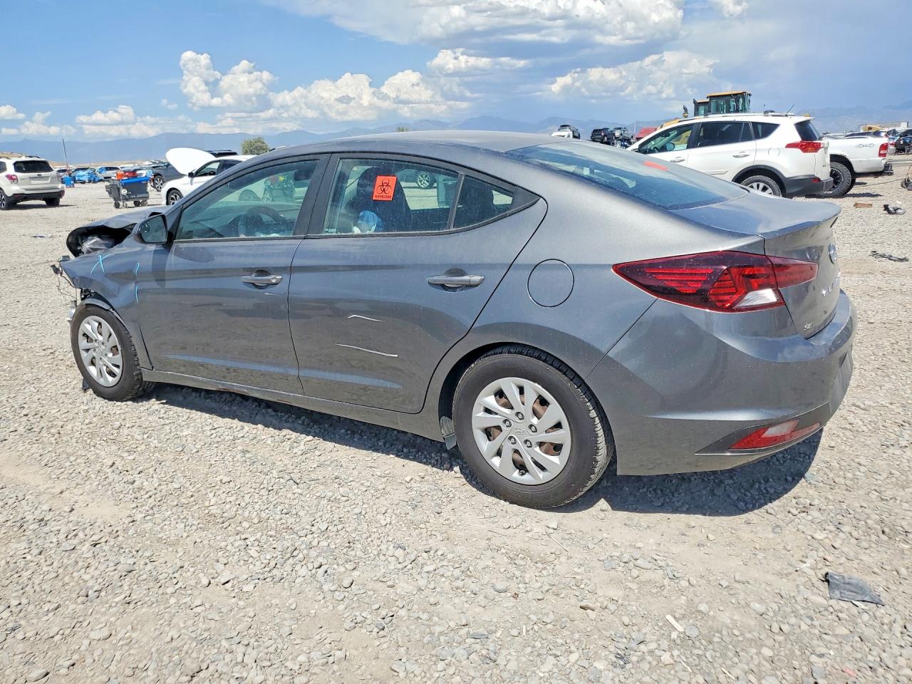 2019 HYUNDAI ELANTRA SE — снимка 2