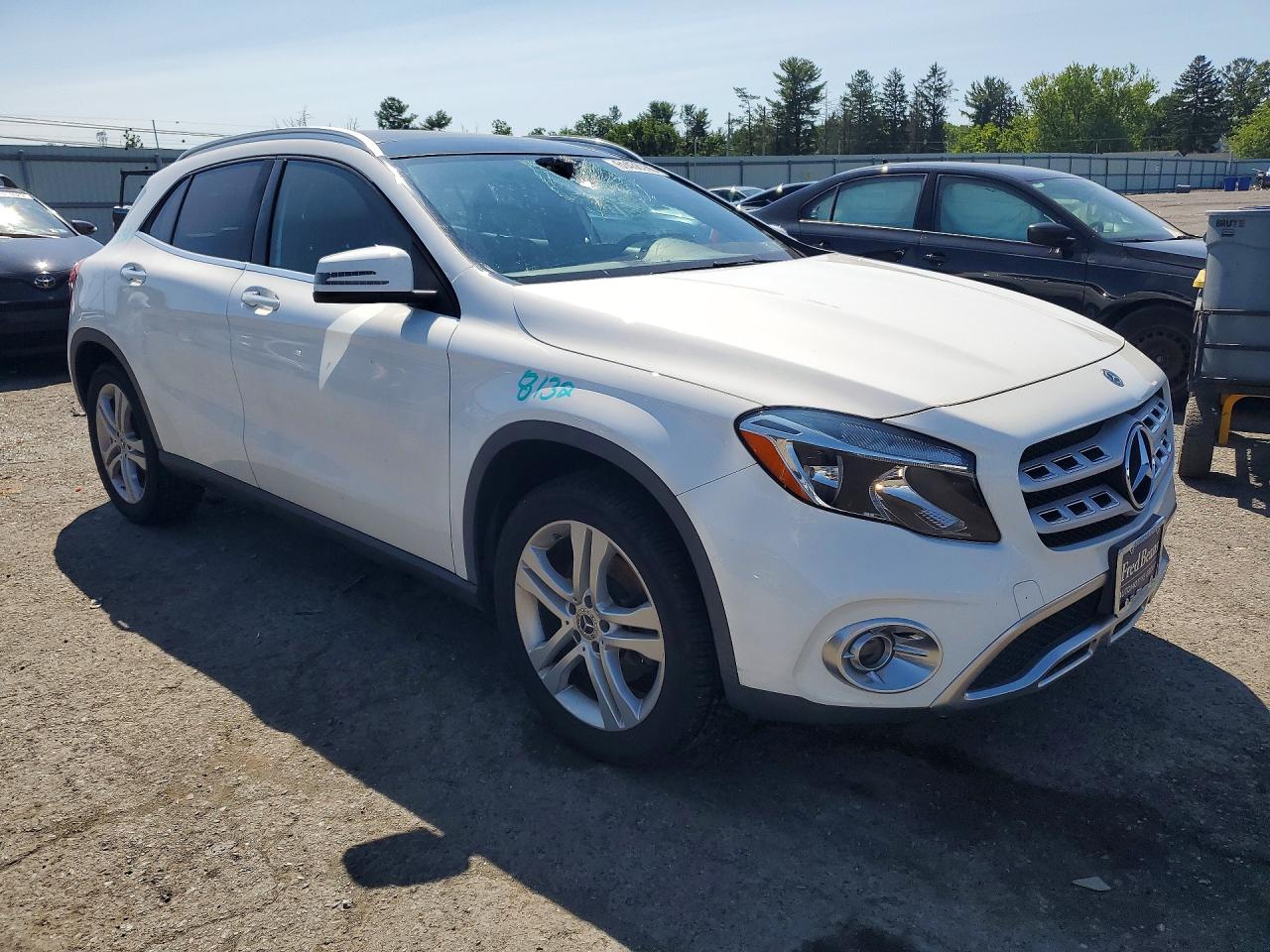 2019 MERCEDES-BENZ GLA 250 4MATIC — снимка 4