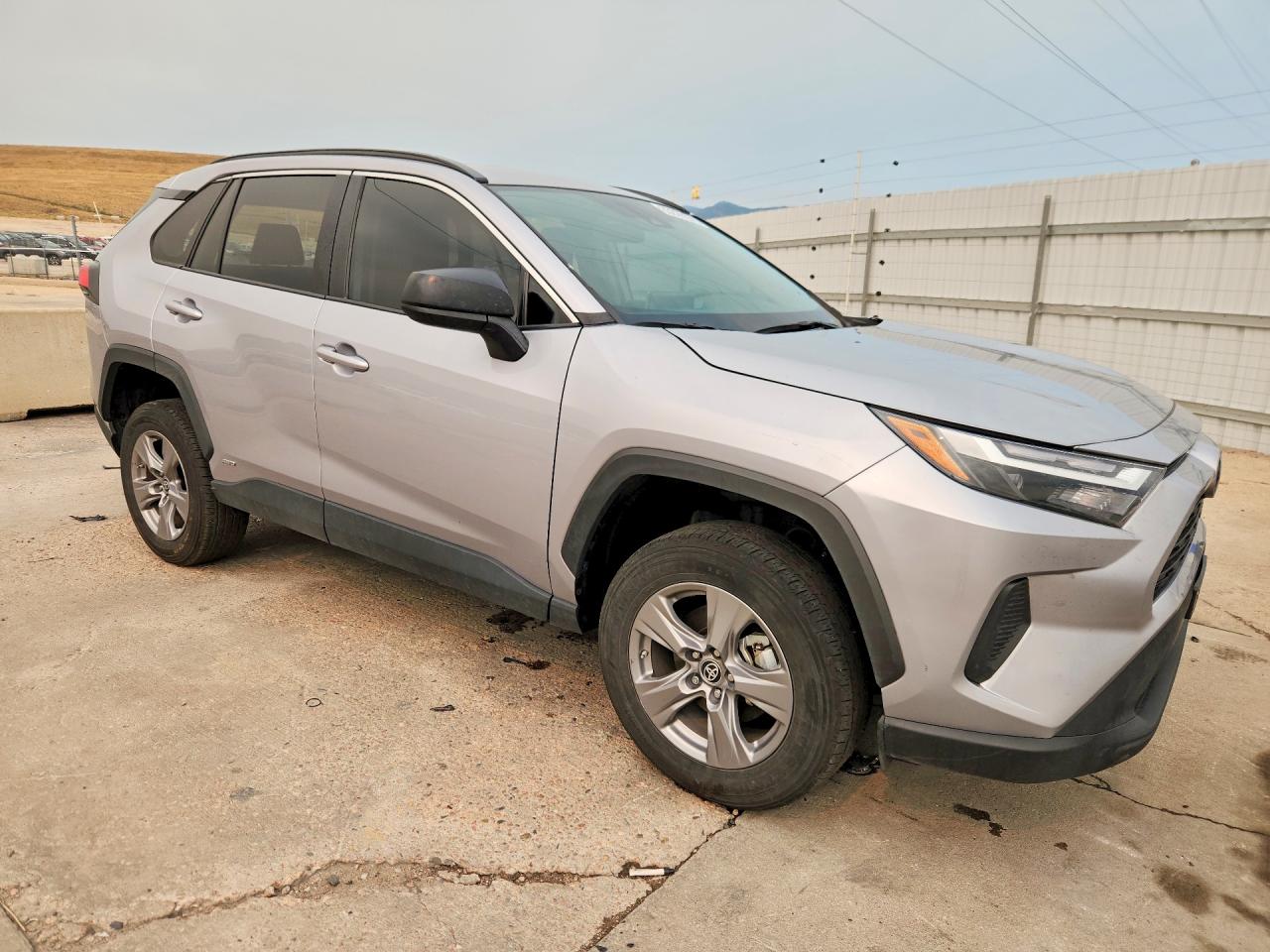 2024 TOYOTA RAV4 LE — снимка 4