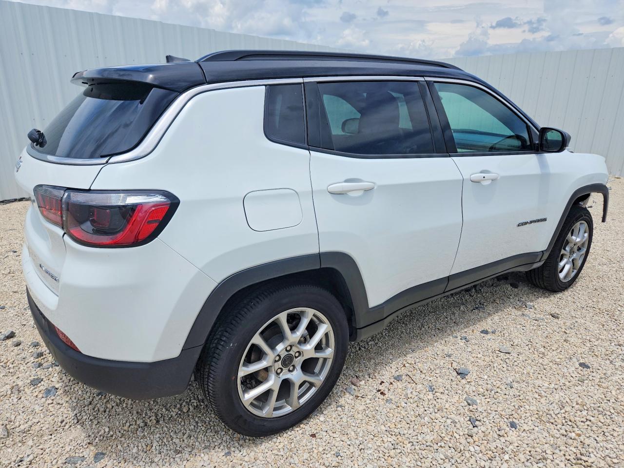 2025 JEEP COMPASS LIMITED — снимка 3