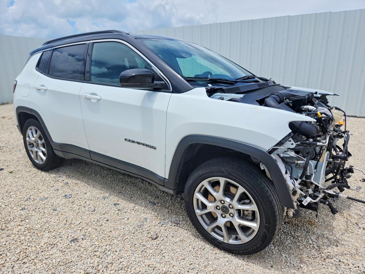 2025 JEEP COMPASS LIMITED — снимка 4