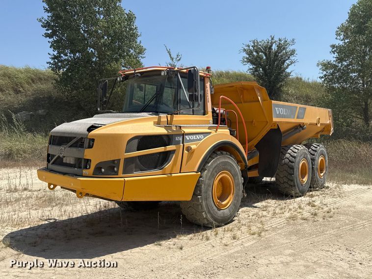2016 VOLVO A25G