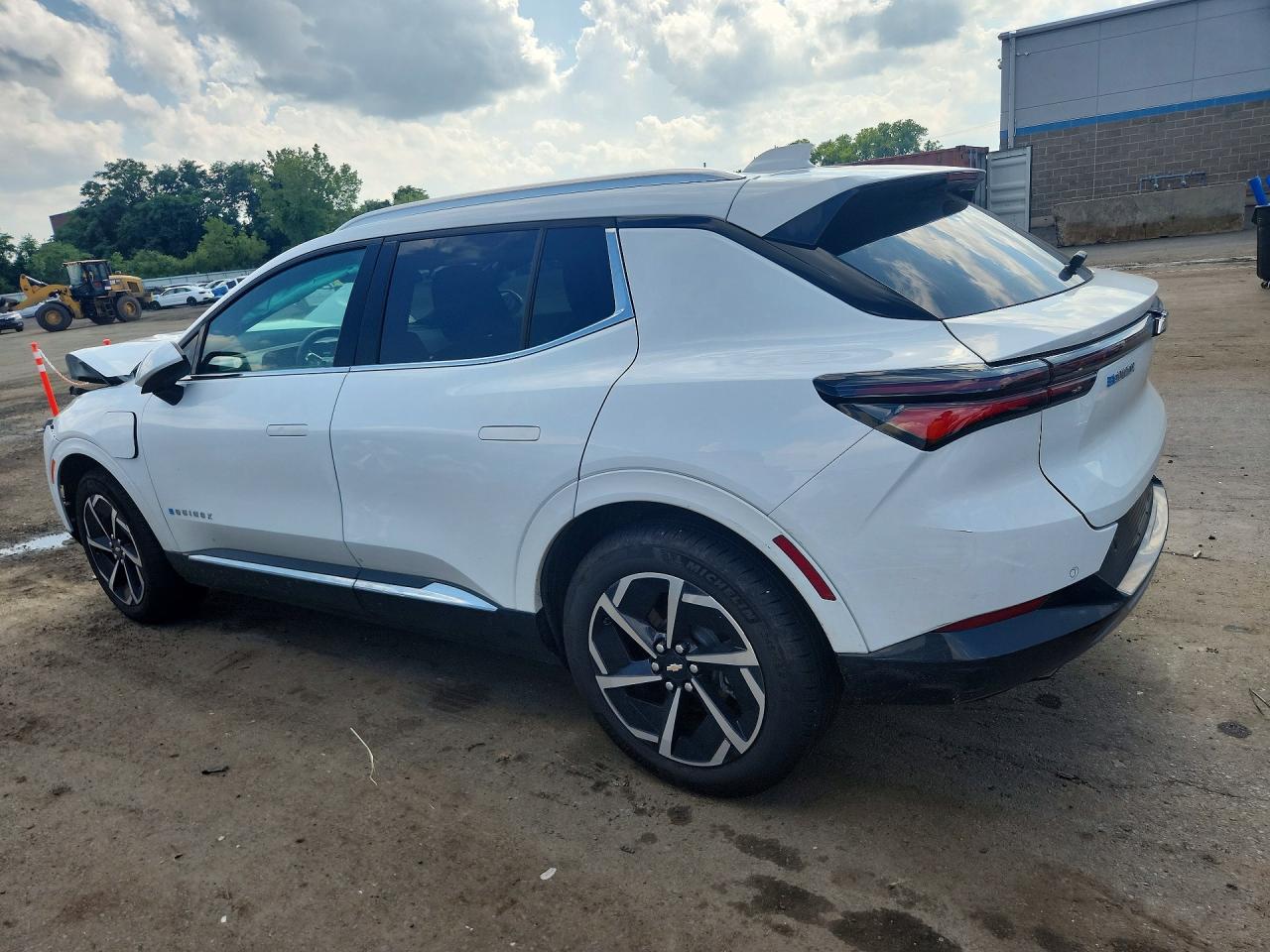 2024 CHEVROLET EQUINOX 2LT — снимка 2