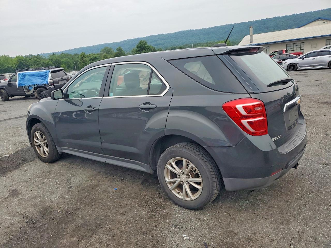 2017 CHEVROLET EQUINOX LS — снимка 2