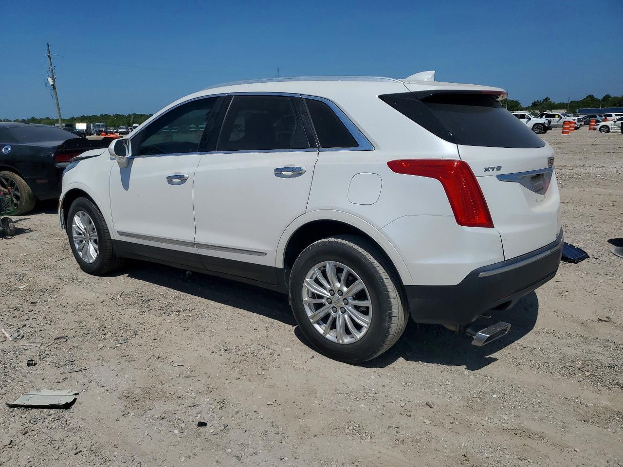2019 CADILLAC XT5 — снимка 2