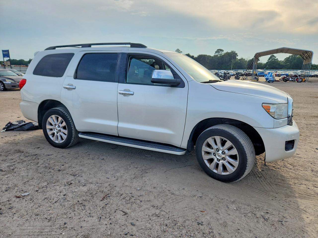 2017 TOYOTA SEQUOIA PLATINUM — снимка 4