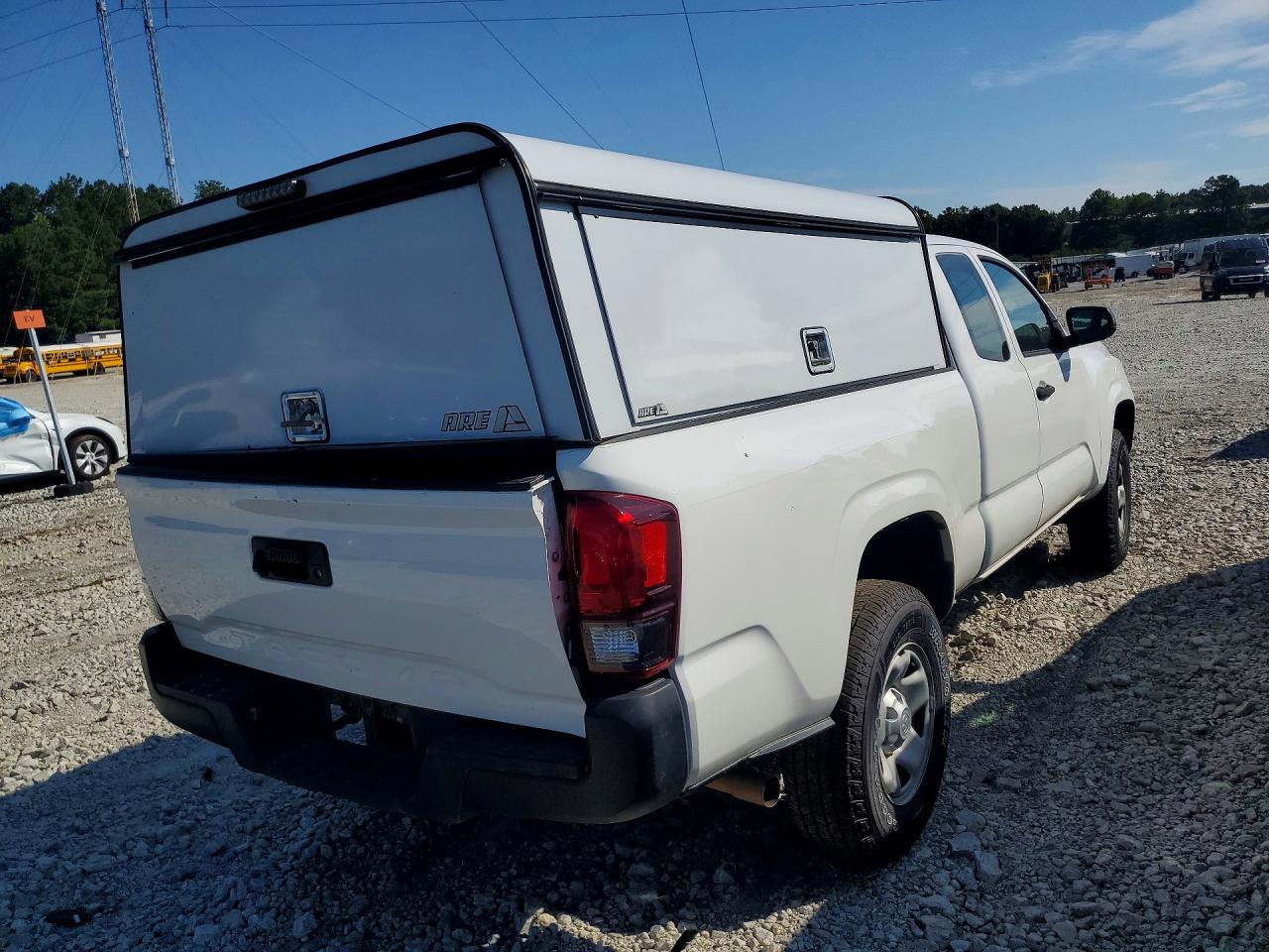 2018 TOYOTA TACOMA SR — снимка 3