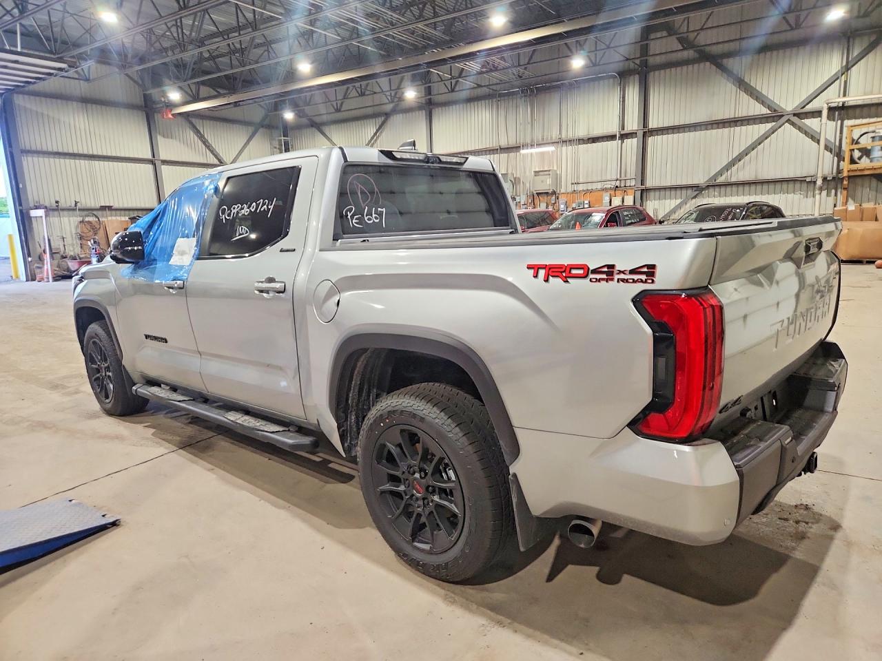 2026 TOYOTA TUNDRA SR5 — снимка 2