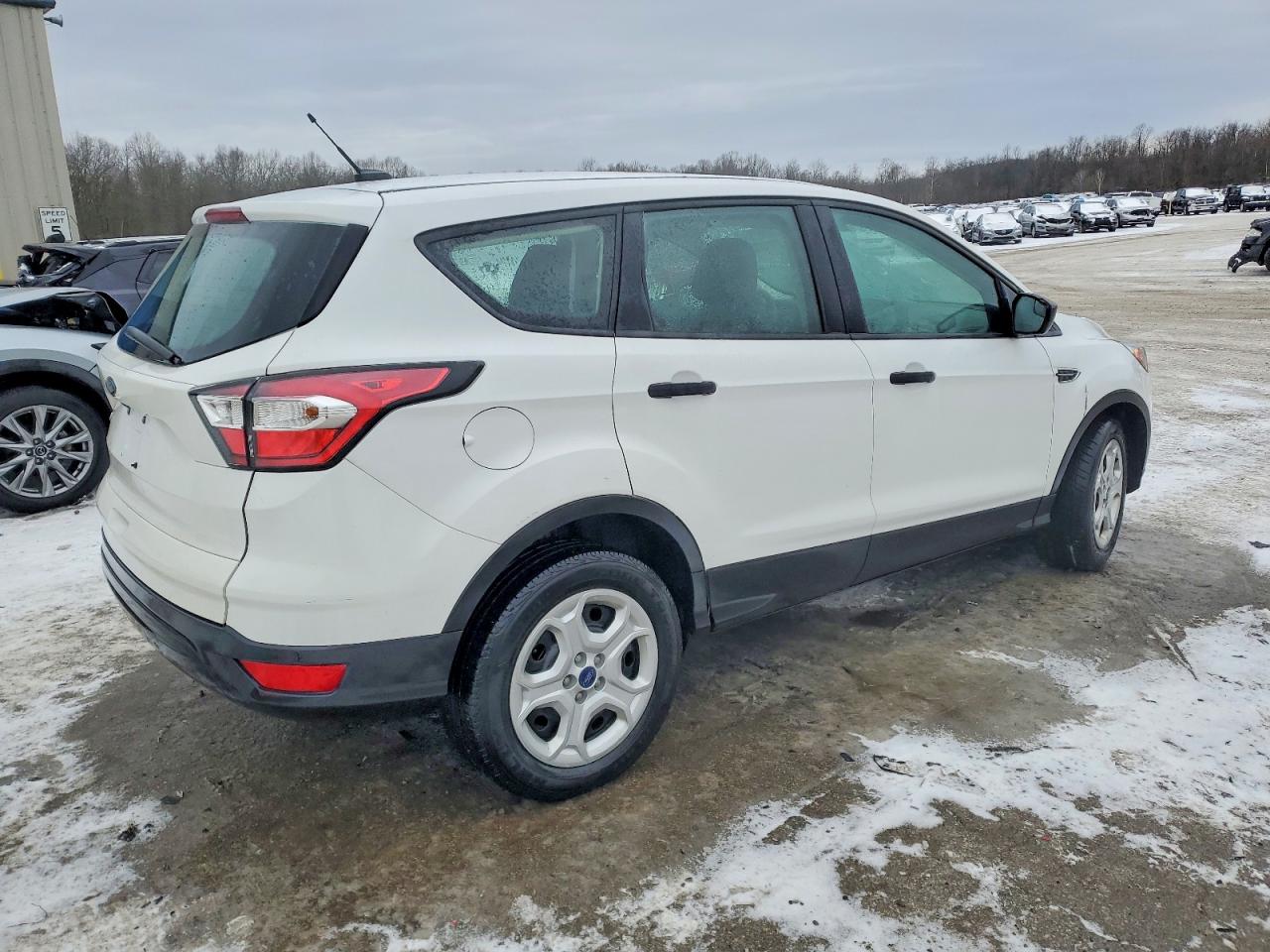 2017 FORD ESCAPE S — снимка 3