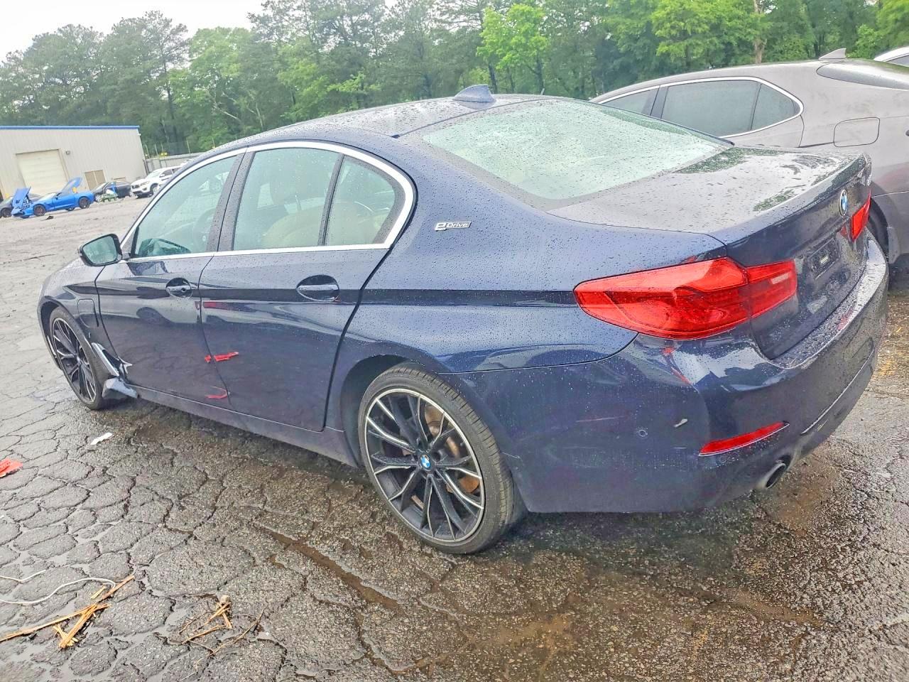2019 BMW 530XE — снимка 2
