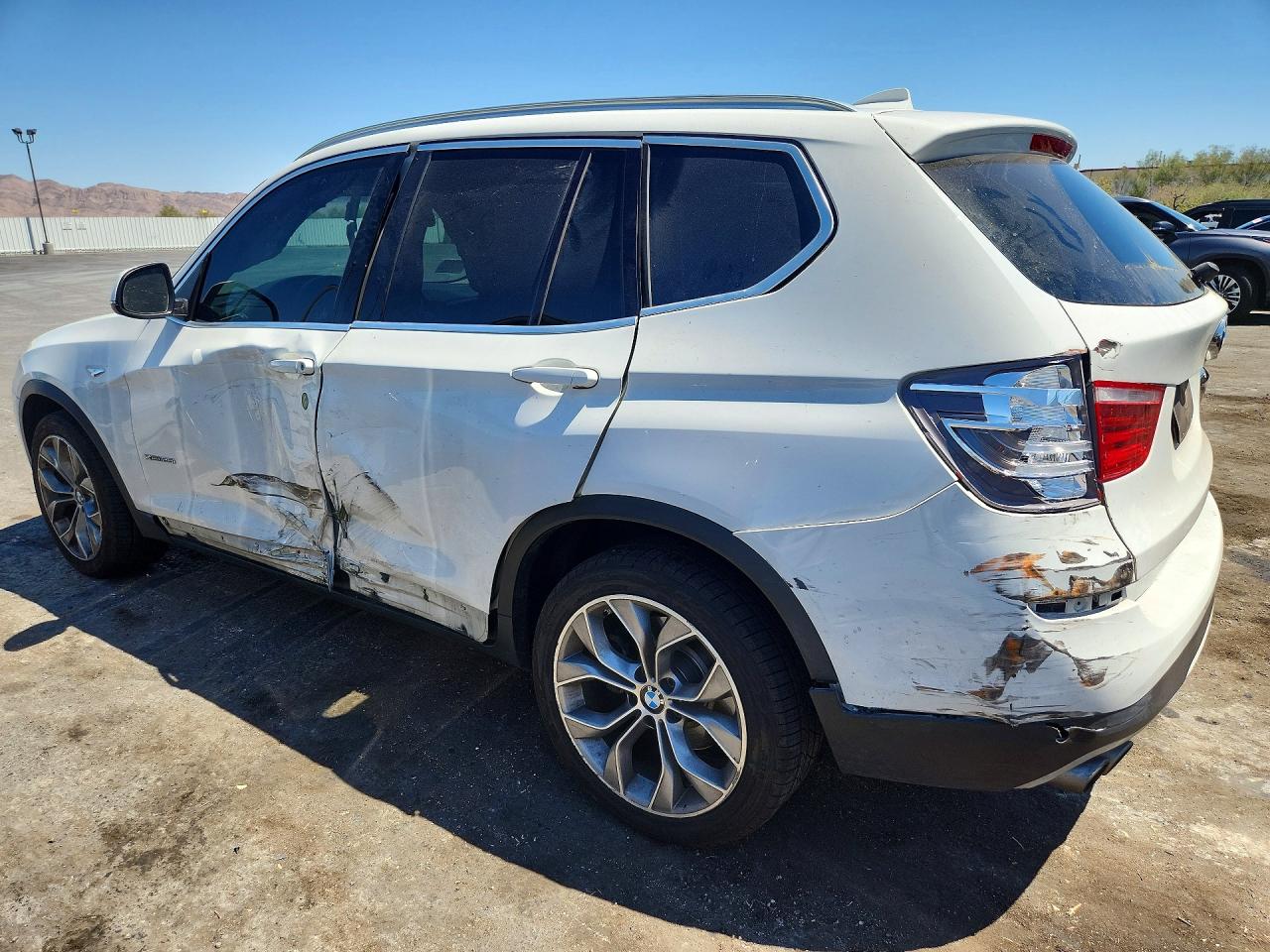2015 BMW X3 XDRIVE28I — снимка 2