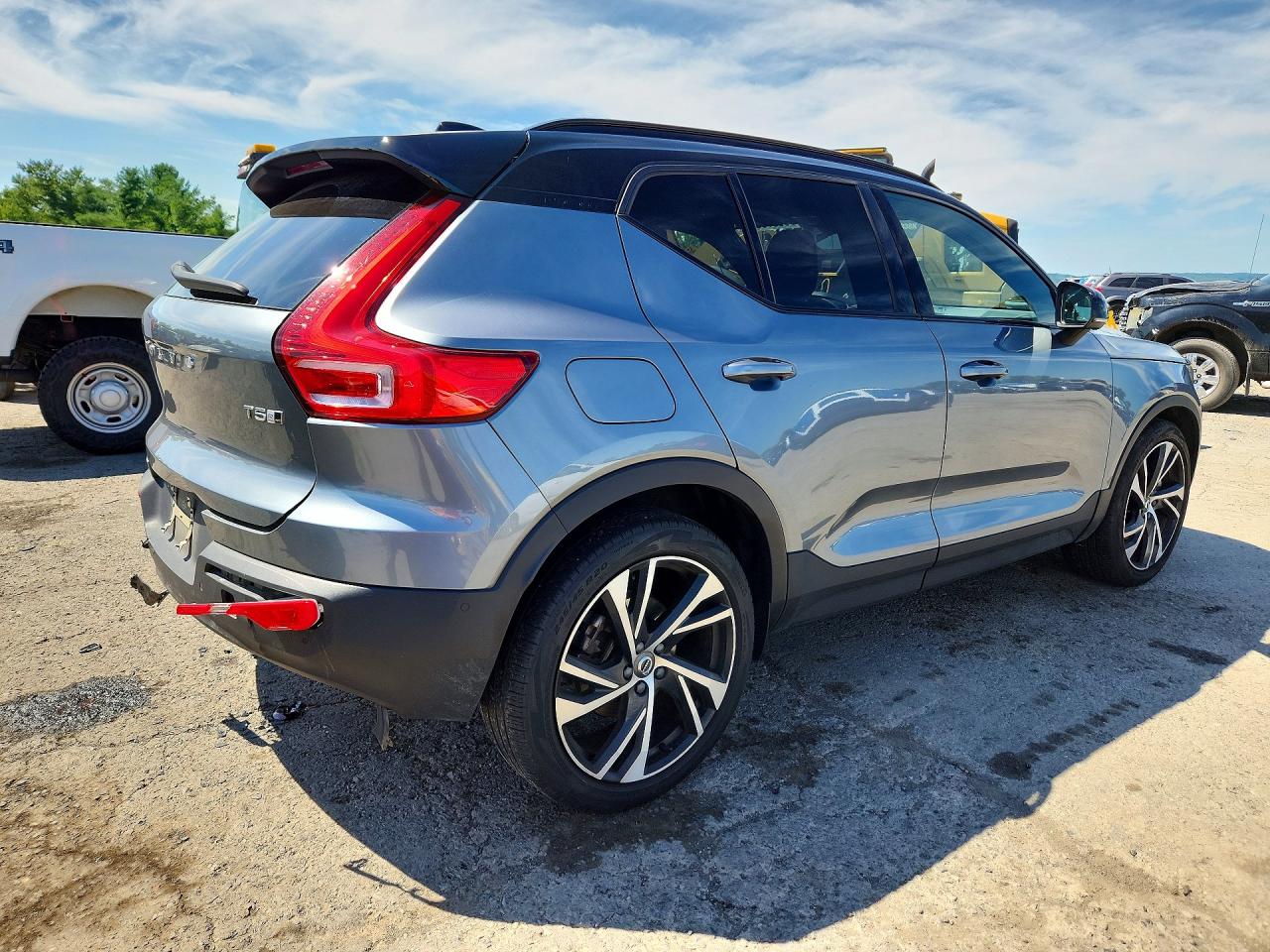 2019 VOLVO XC40 T5 R-DESIGN — снимка 3