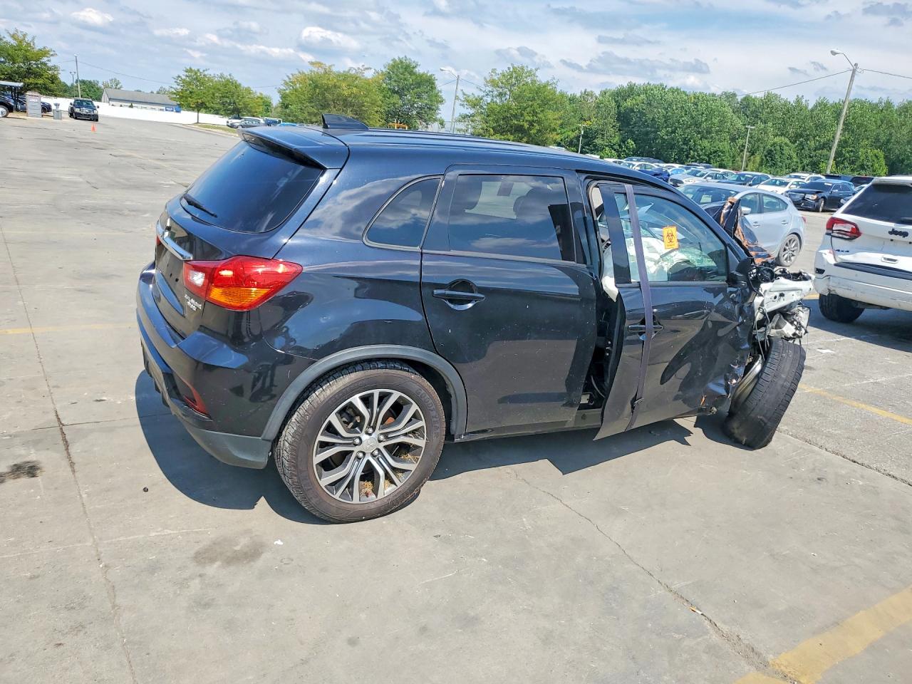 2019 MITSUBISHI OUTLANDER SPORT ES — снимка 3