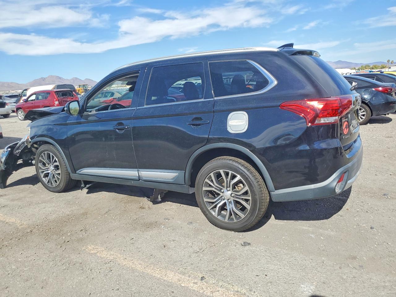 2018 MITSUBISHI OUTLANDER SE — снимка 2