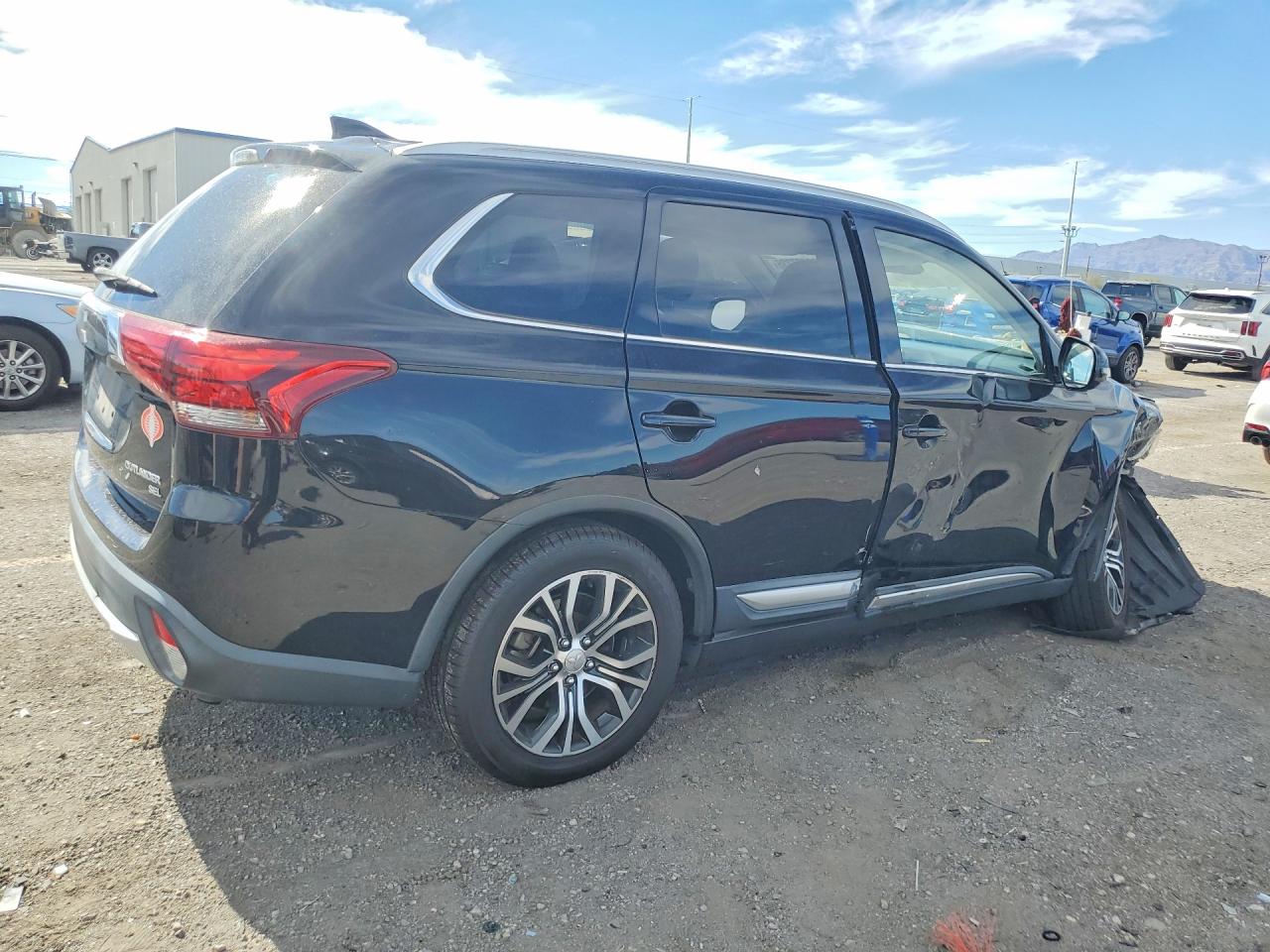 2018 MITSUBISHI OUTLANDER SE — снимка 3