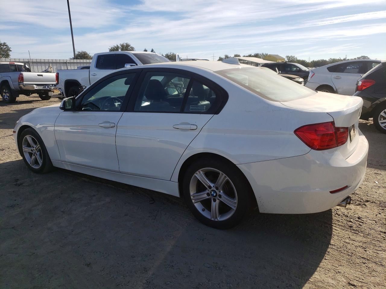 2013 BMW 328 I SULEV — снимка 2