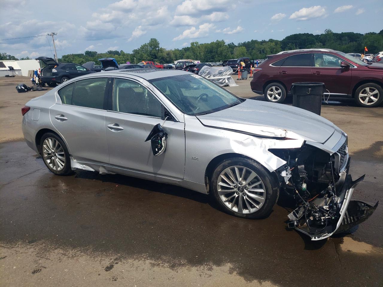 2019 INFINITI Q50 3.0T LUXE — снимка 4