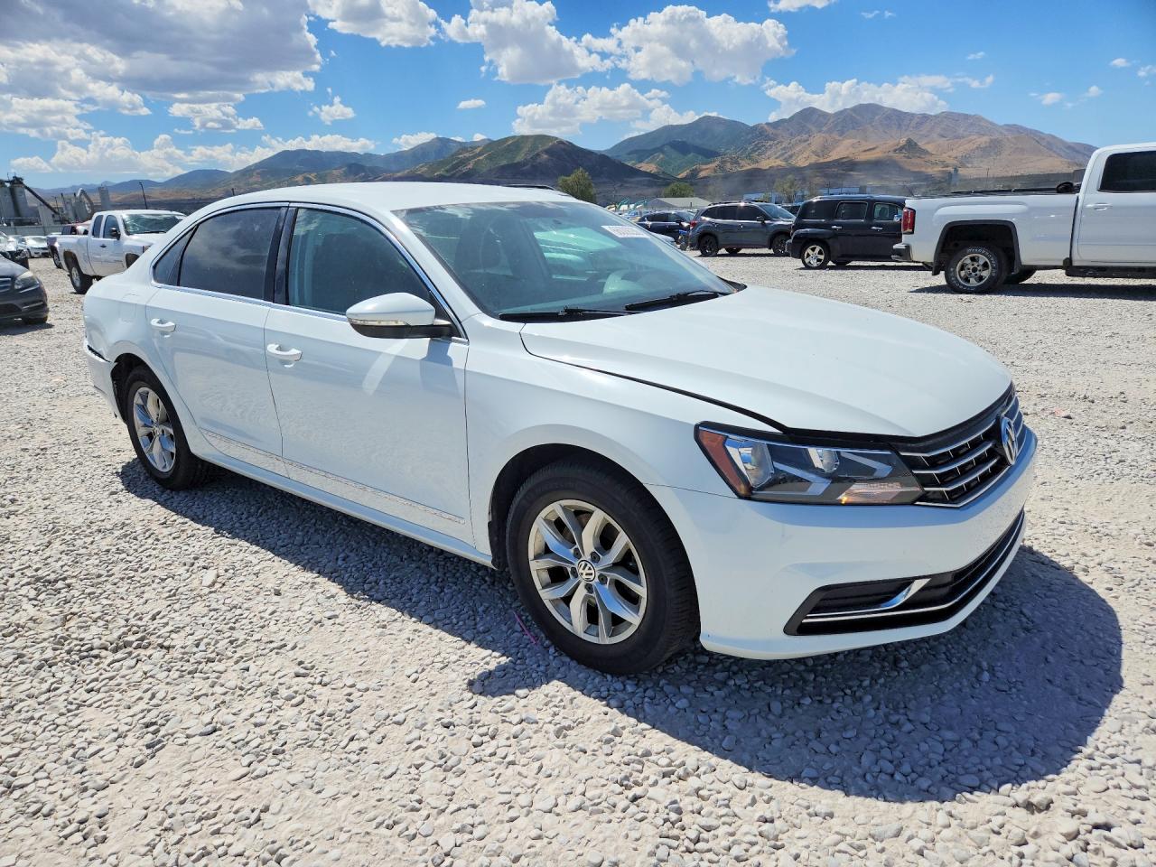 2016 VOLKSWAGEN PASSAT S — снимка 4