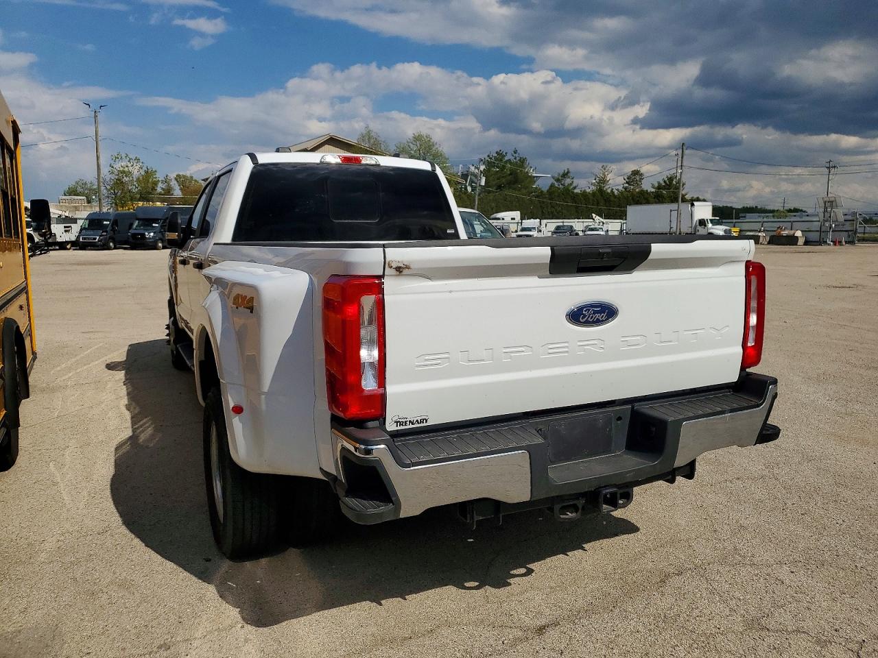 2023 FORD F350 SUPER DUTY — снимка 3