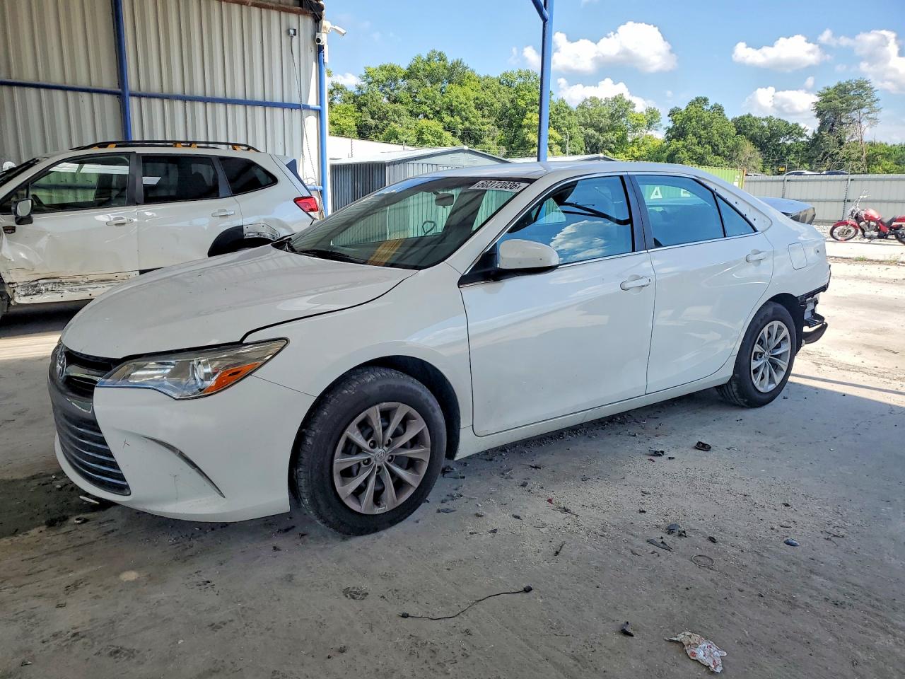 2016 TOYOTA CAMRY LE