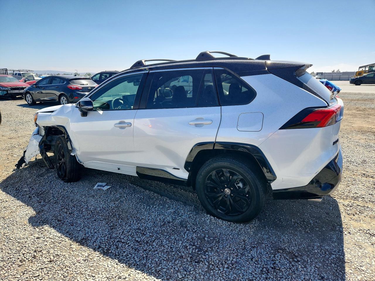 2024 TOYOTA RAV4 XSE — снимка 2