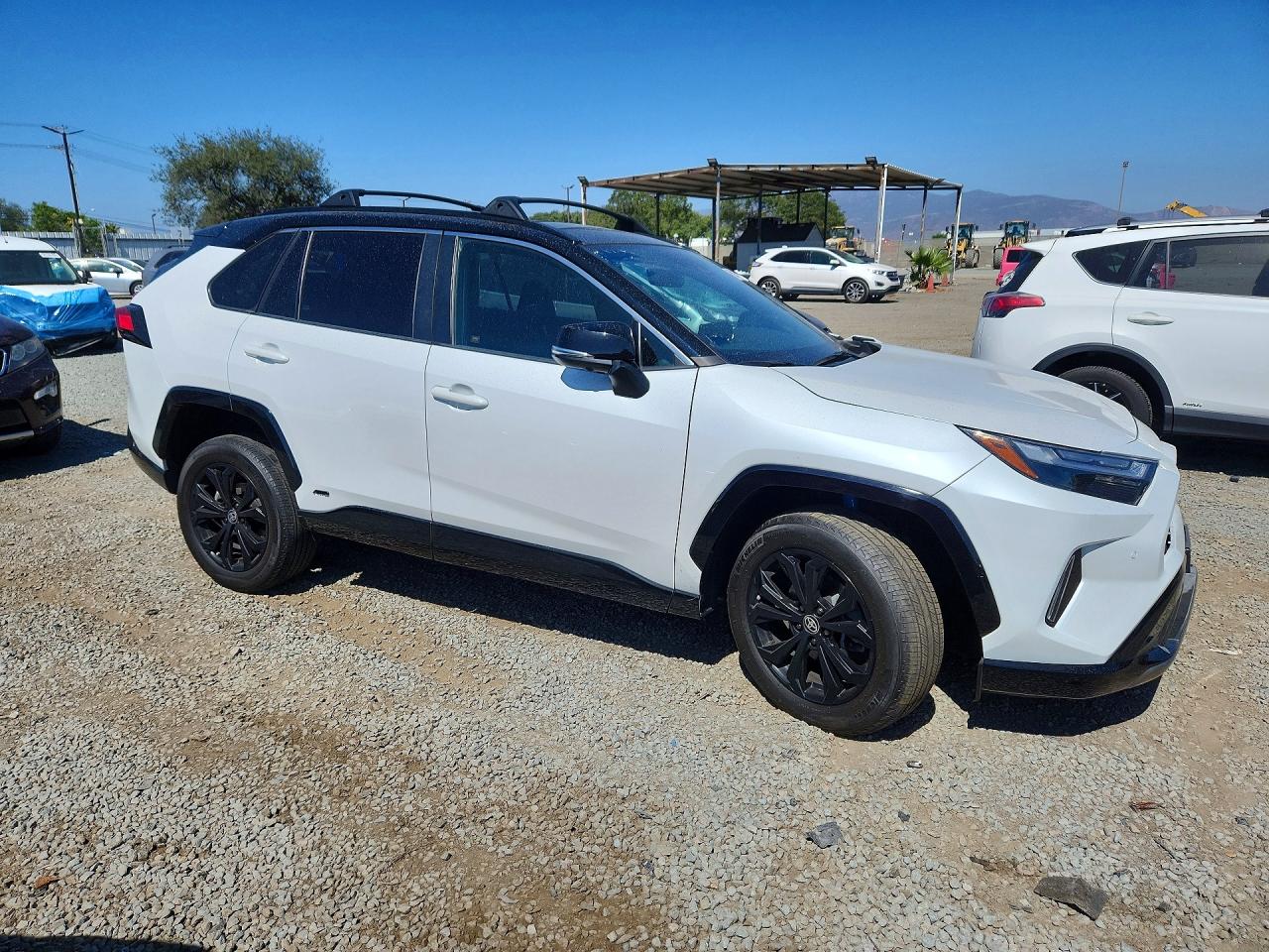2024 TOYOTA RAV4 XSE — снимка 4
