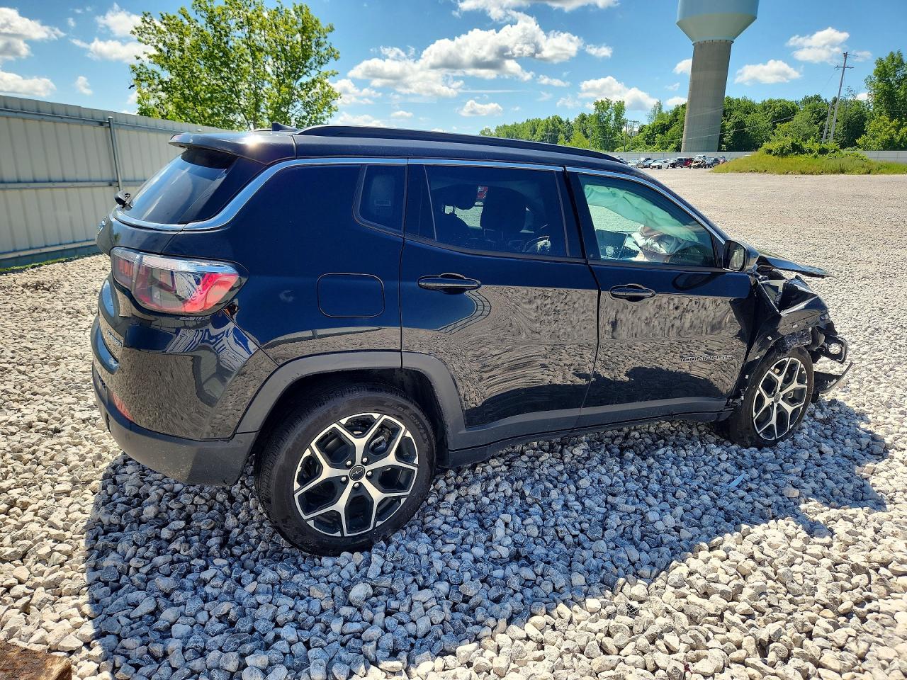 2025 JEEP COMPASS LIMITED — снимка 3