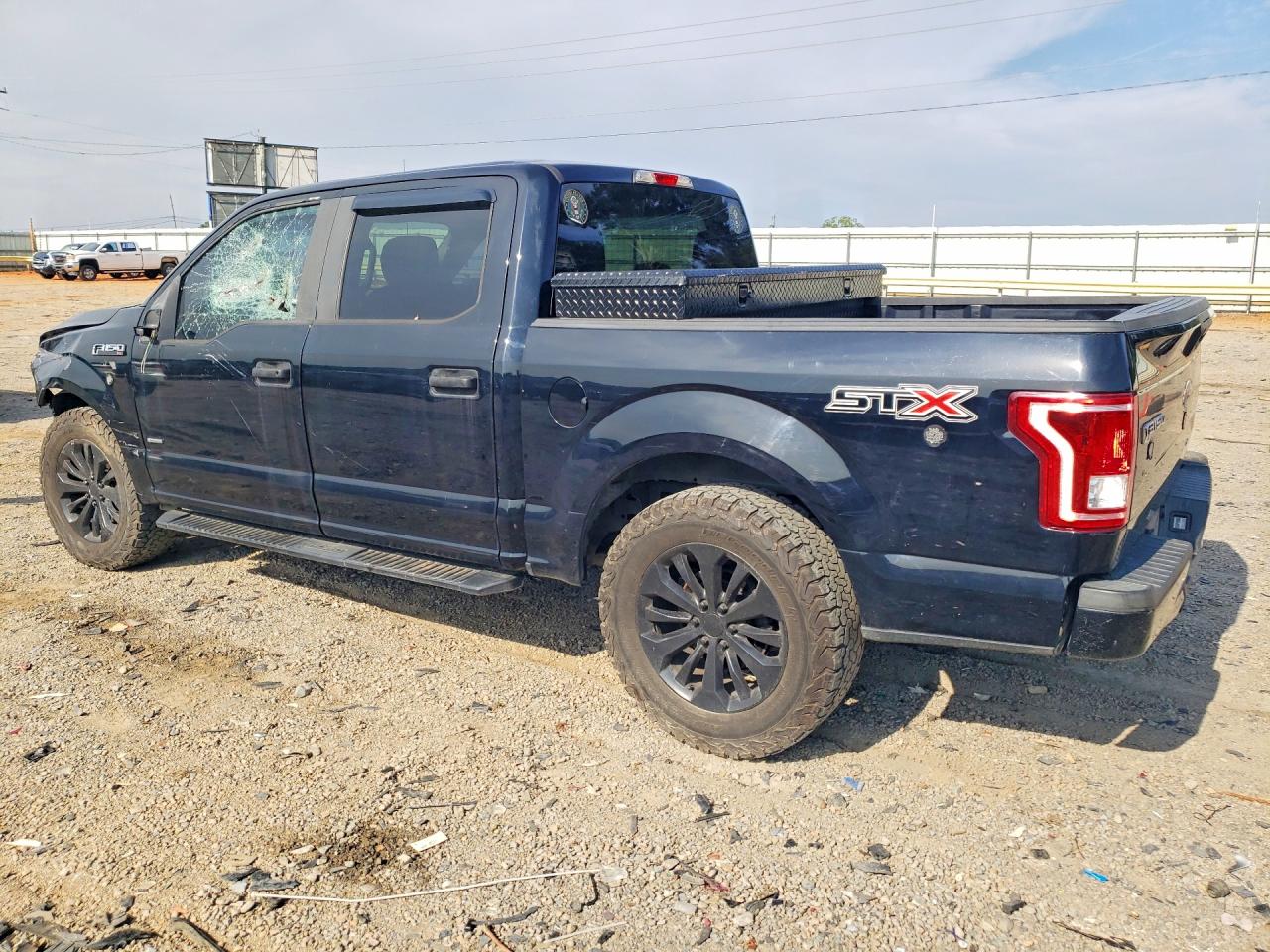 2017 FORD F150 SUPERCREW — снимка 2