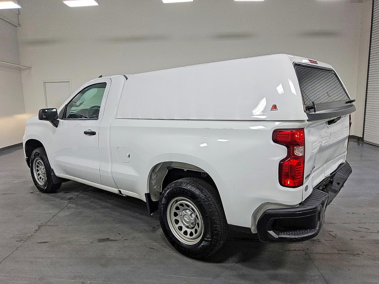 2023 CHEVROLET SILVERADO C1500 — снимка 2