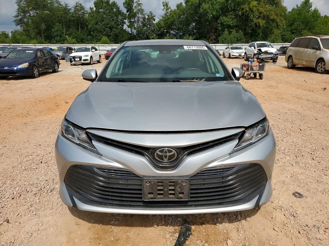 2019 TOYOTA CAMRY LE — снимка 5