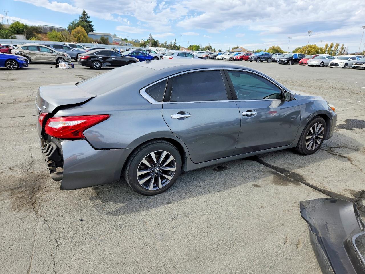 2017 NISSAN ALTIMA 2.5 SV — снимка 3