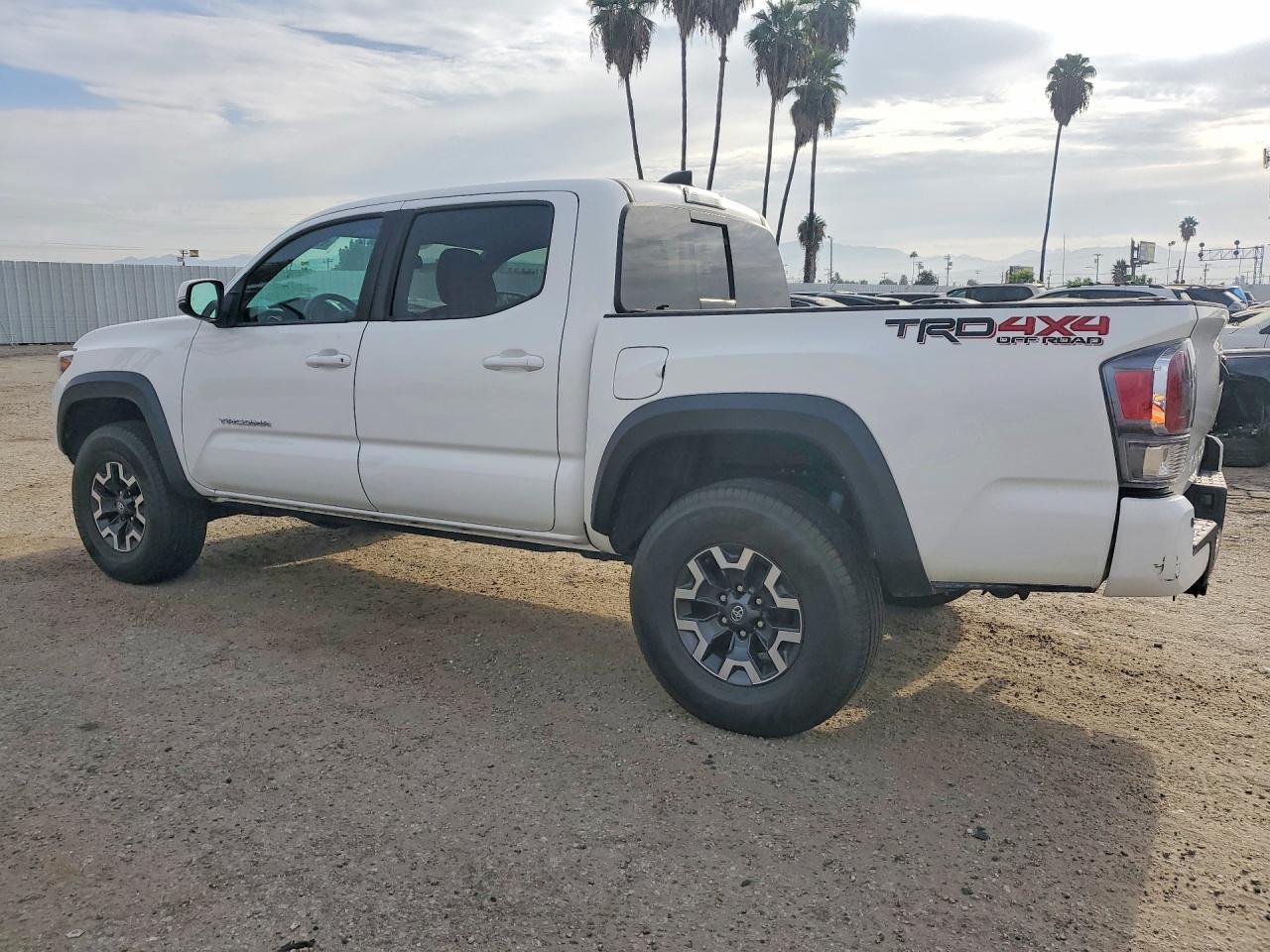 2022 TOYOTA TACOMA TRD OFF ROAD — снимка 2