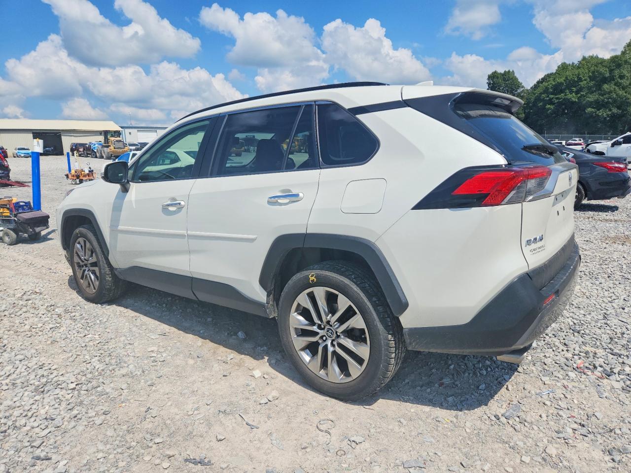 2019 TOYOTA RAV4 LIMITED — снимка 2