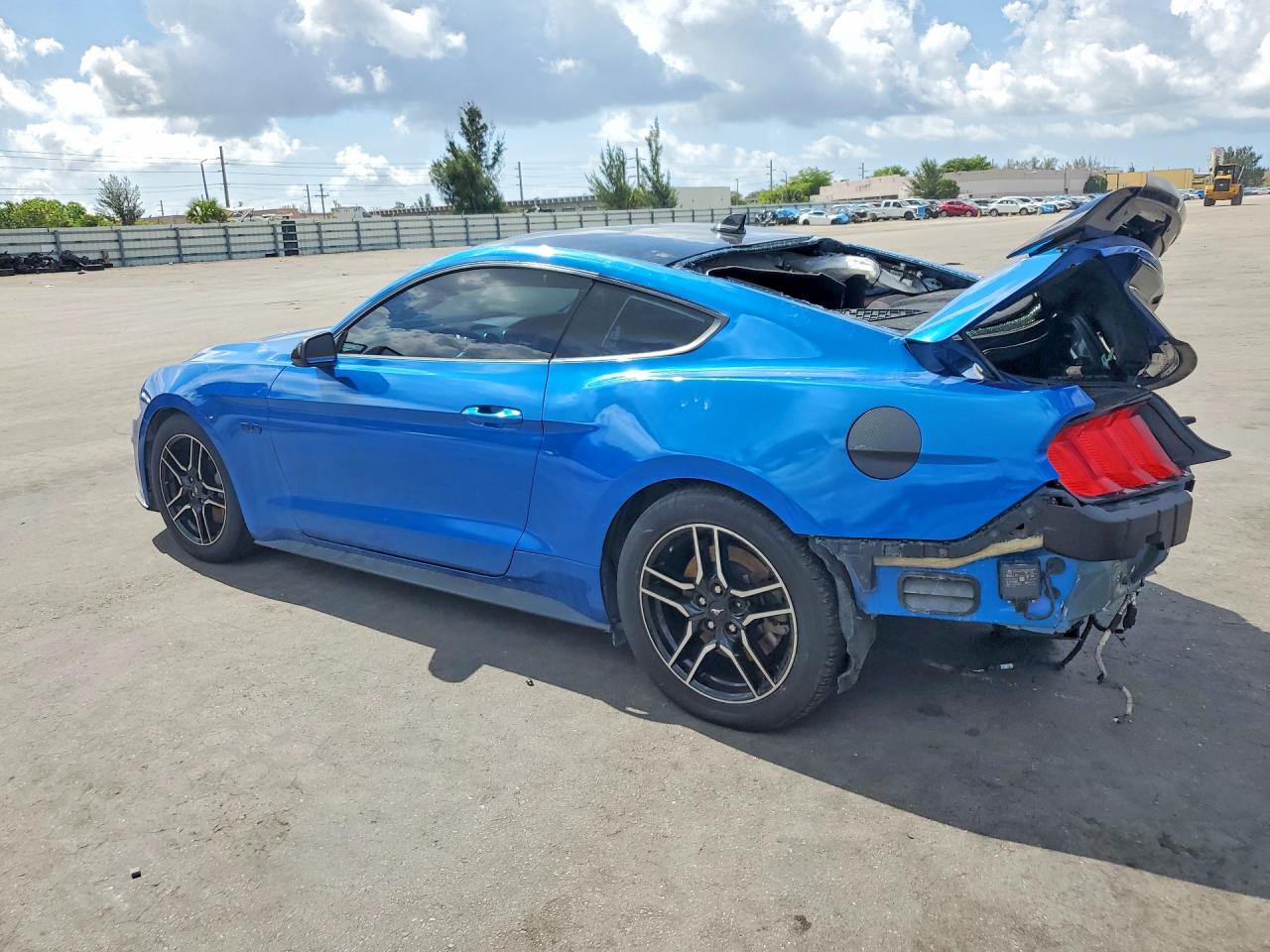 2021 FORD MUSTANG GT — снимка 2