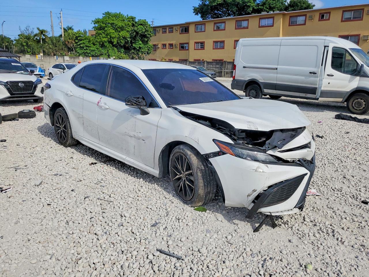 2022 TOYOTA CAMRY SE — снимка 4