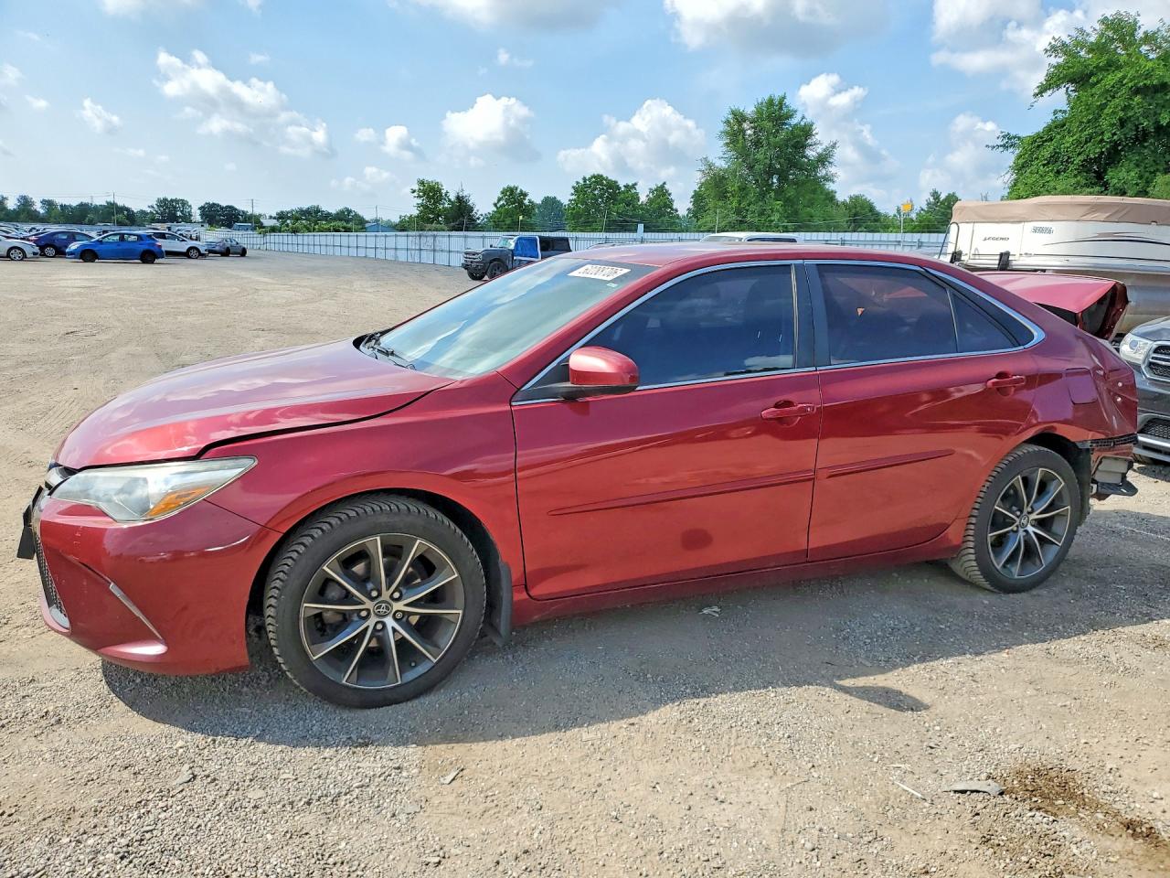 2016 TOYOTA CAMRY LE