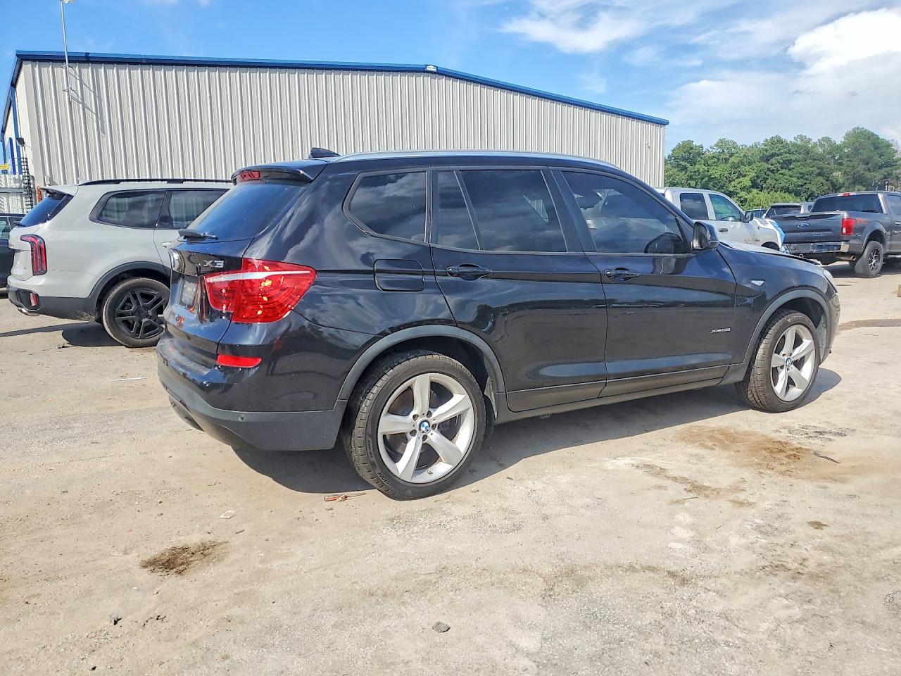 2017 BMW X3 XDRIVE28I — снимка 3