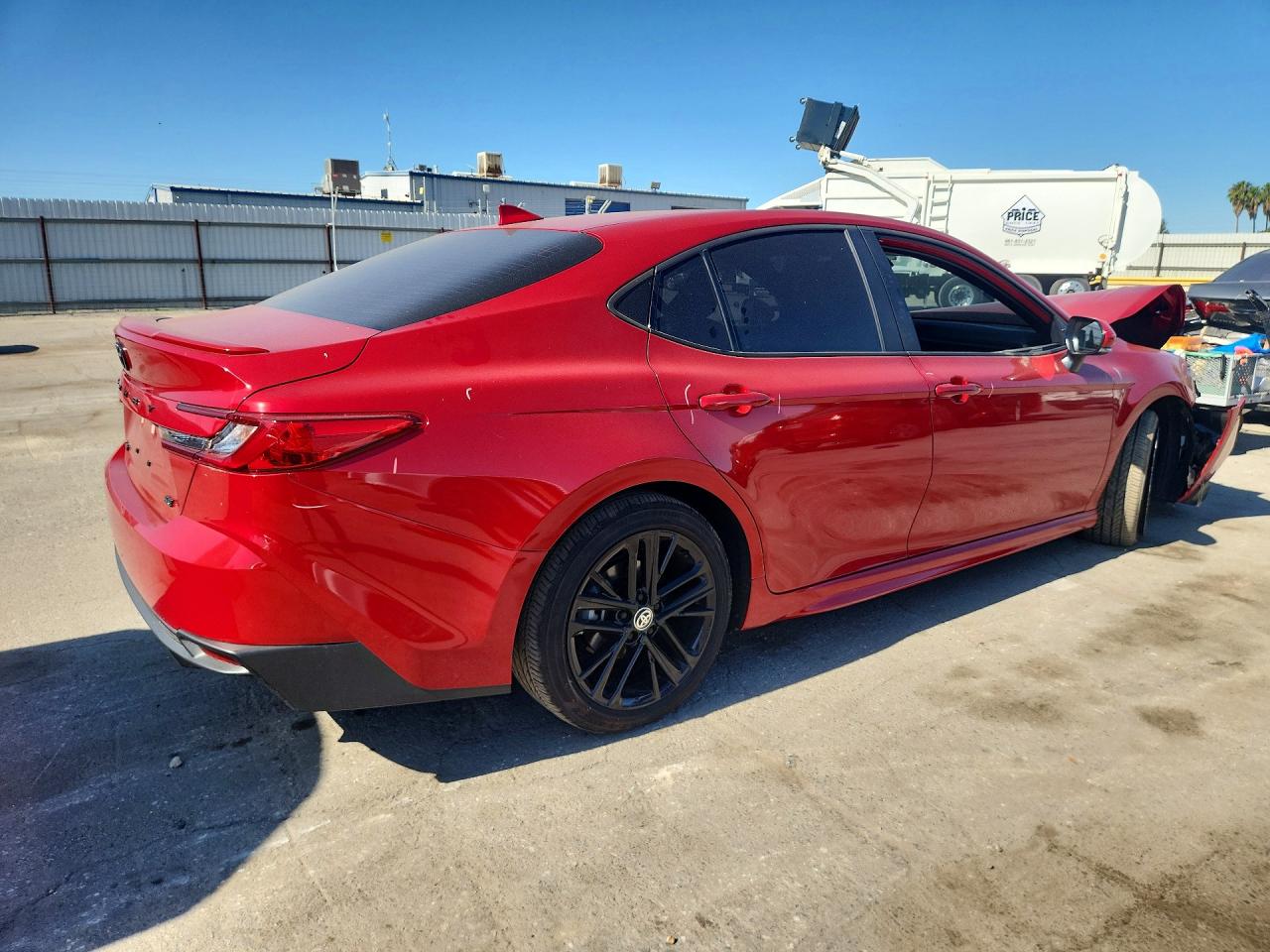 2025 TOYOTA CAMRY SE — снимка 3