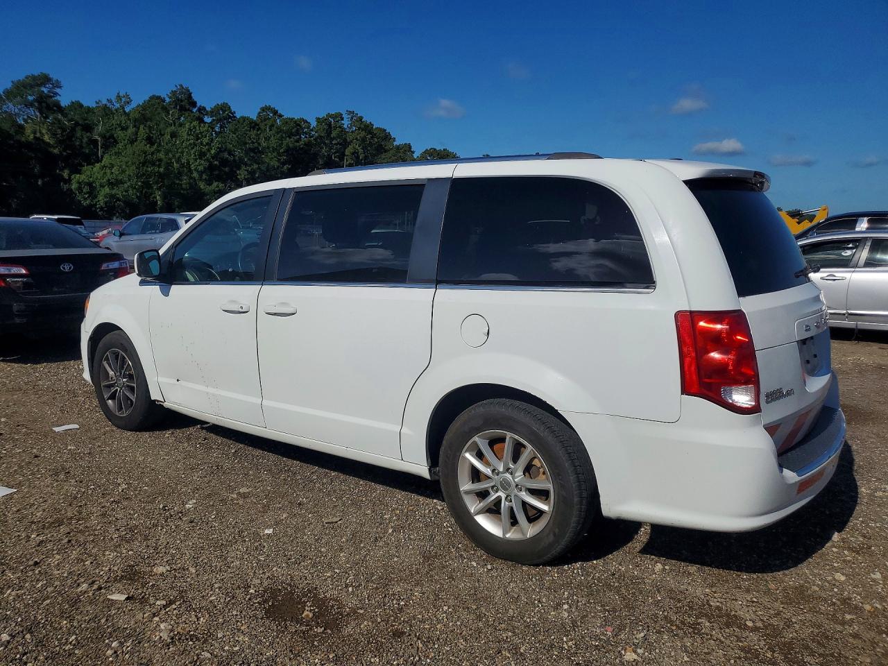 2018 DODGE GRAND CARAVAN SXT — снимка 2