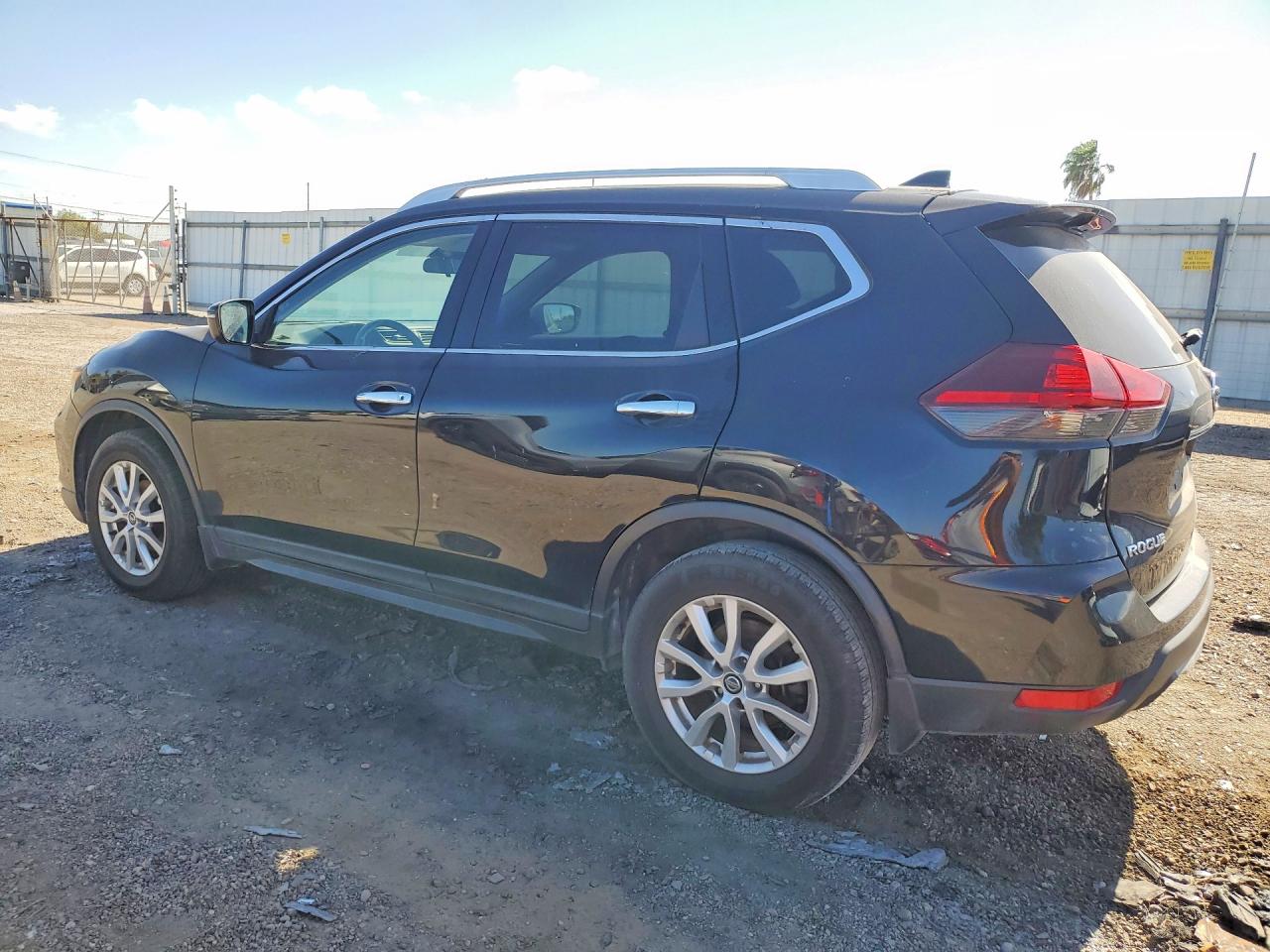 2019 NISSAN ROGUE S — снимка 2