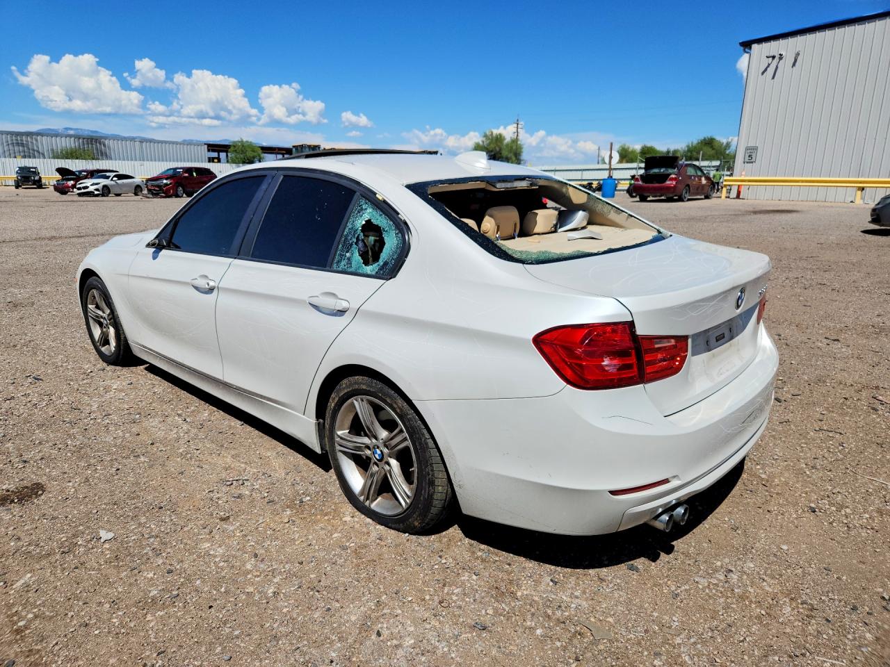 2013 BMW 328 I — снимка 2