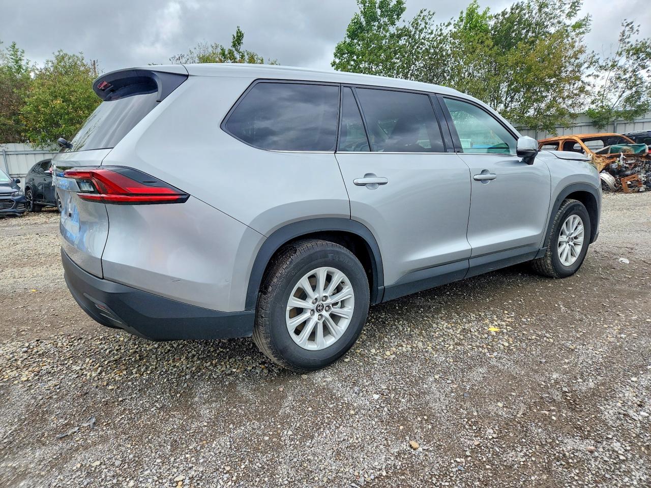 2025 TOYOTA GRAND HIGHLANDER XLE — снимка 3