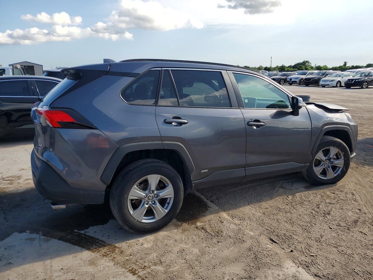 2025 TOYOTA RAV4 HYBRID XLE — снимка 3