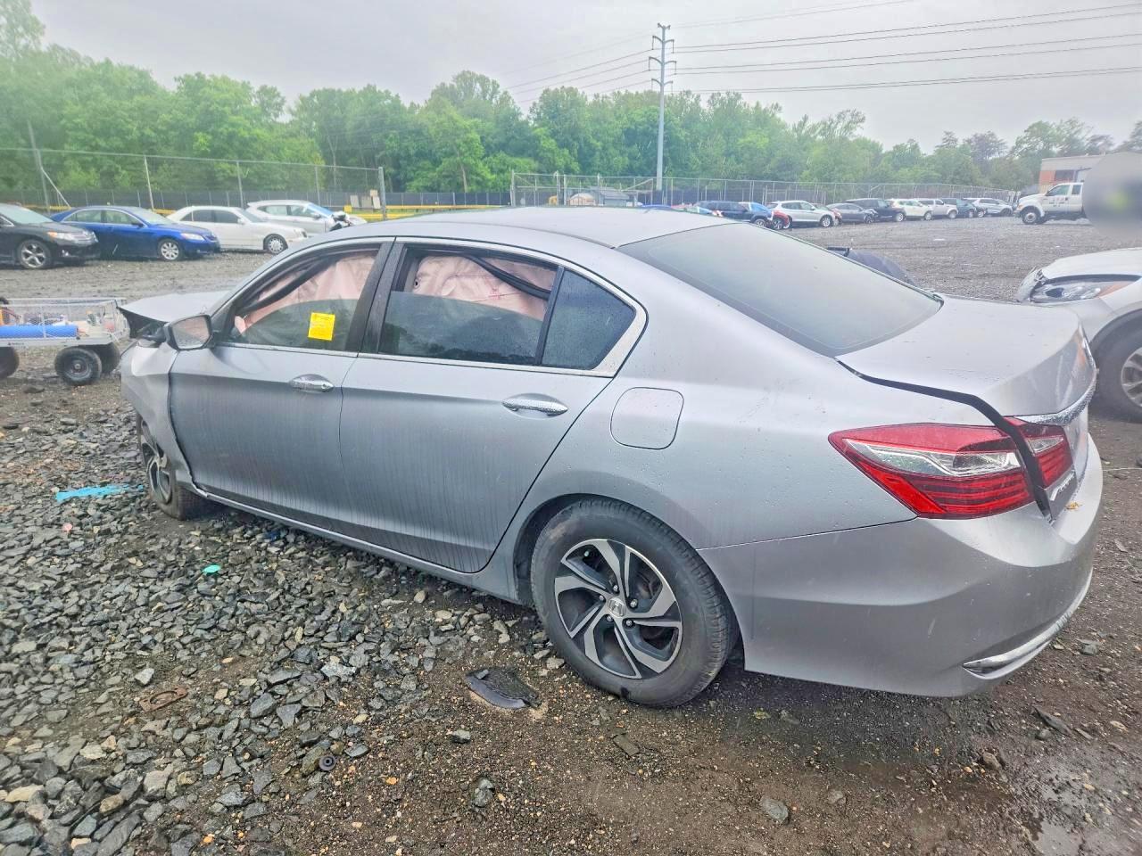 2016 HONDA ACCORD LX — снимка 2