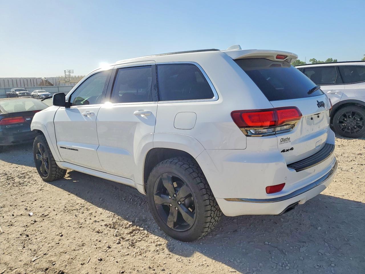 2015 JEEP GRAND CHEROKEE OVERLAND — снимка 2